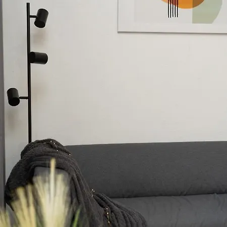Apartment Air 303